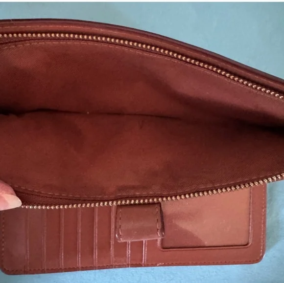 Coach Vintage Tan Leather Clutch/Wallet - Picture 5 of 5